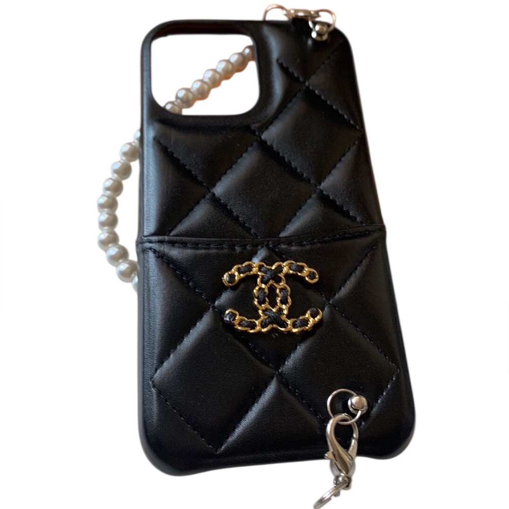 📱Luxury Style iPhone 13Pro-Max Phone Case with white pearl📱 - Picture 5 of 5
